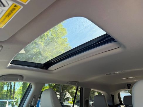 Used 2017 Honda Pilot EX-L image 18