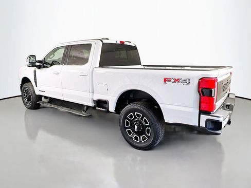New 2026 Ford F250 Platinum w/ FX4 Off-Road Package image 11