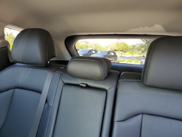 Used 2025 Kia Sportage EX FWD image 12