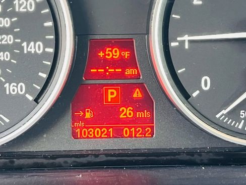 Used 2010 BMW 528i xDrive Sedan image 23