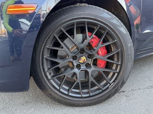 Used 2018 Porsche Macan GTS AWD/4WD image 8
