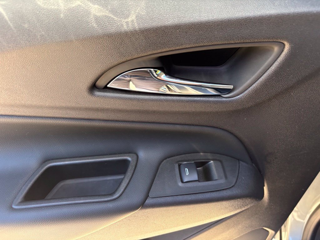 Used 2024 Chevrolet Equinox LT w/ LPO, Floor Liner Package FWD image 39
