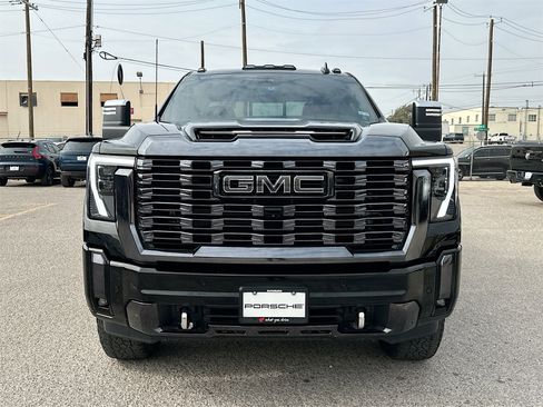 Used 2024 GMC Sierra 3500 Denali Ultimate image 10