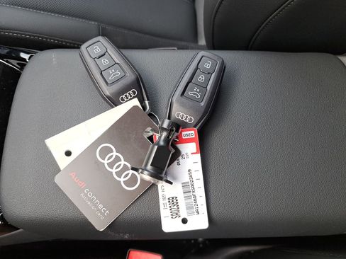 Used 2025 Audi Q6 e-tron Premium Plus w/ Premium Plus image 10