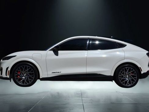 Used 2023 Ford Mustang Mach-E GT w/ GT Performance Edition AWD/4WD image 8