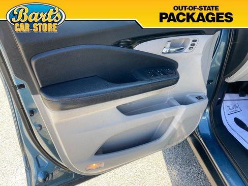 Used 2016 Honda Pilot Touring image 27