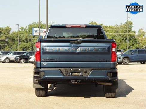 Used 2022 Chevrolet Silverado 1500 Custom w/ LPO, Dark Essentials Package AWD/4WD image 6