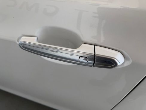 Used 2019 Cadillac CT6 Luxury w/ Driver Awareness Package image 6