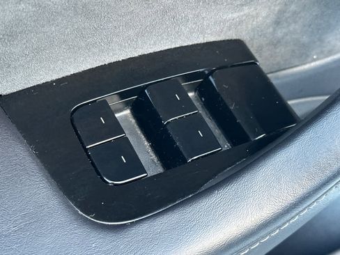 Used 2018 Tesla Model 3 Long Range image 13