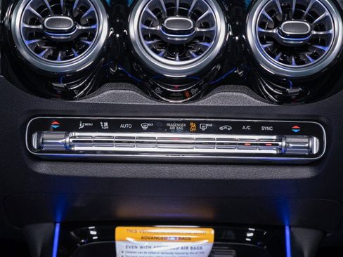 Certified 2026 Mercedes-Benz GLB 250 image 20