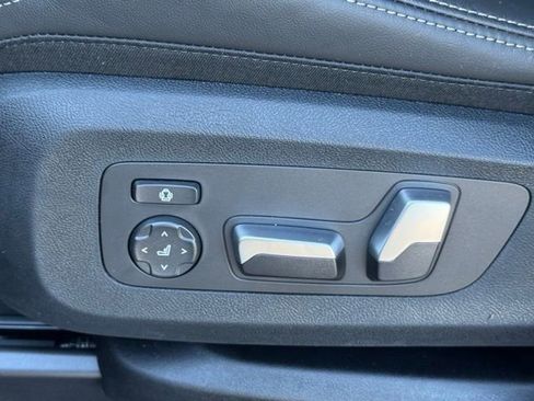 Used 2026 BMW X5 sDrive40i w/ Premium Package RWD image 17