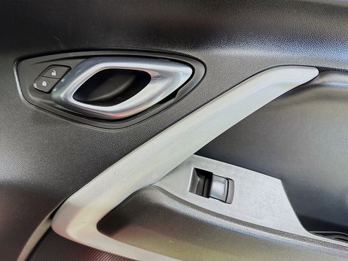 Used 2021 Chevrolet Camaro LT w/ RS Package image 27