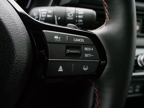 Certified 2025 Honda Pilot TrailSport image 25