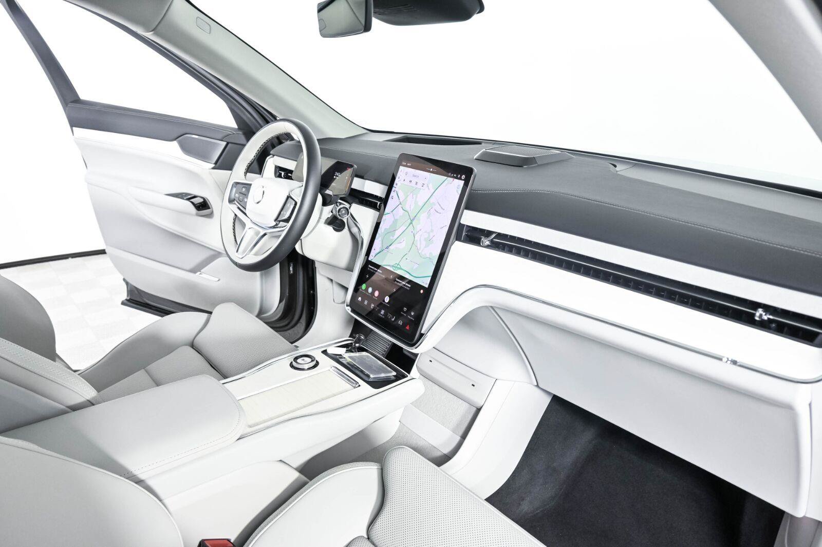 Certified 2025 Volvo EX90 Ultra AWD/4WD image 24