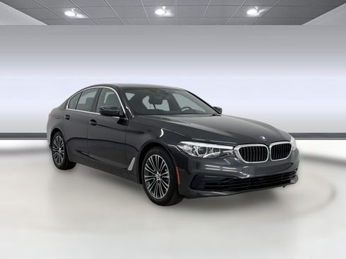 Used 2020 BMW 530i xDrive w/ Premium Package AWD/4WD image 7