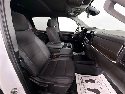 Used 2024 GMC Sierra 1500 Elevation w/ LPO, Elevation Black Package image 24