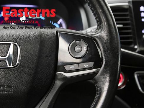 Used 2021 Honda Pilot Touring image 16