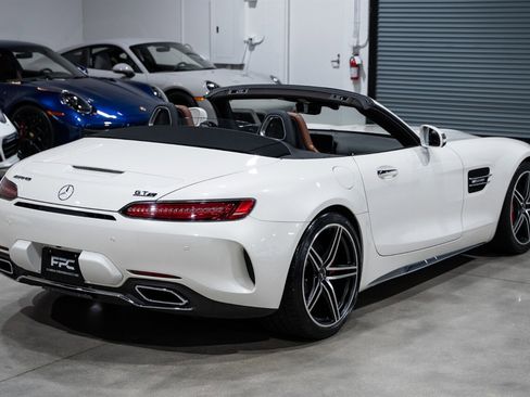 Used 2018 Mercedes-Benz AMG GT C image 7