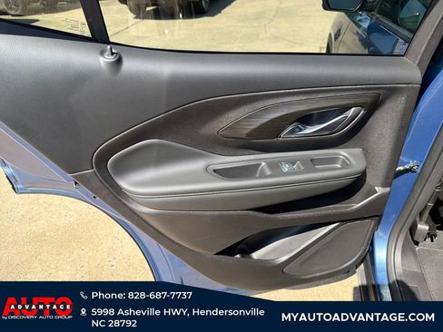 Used 2024 GMC Terrain SLE FWD image 27