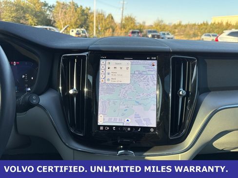 Used 2024 Volvo XC60 B5 Core w/ Protection Package Premier image 23