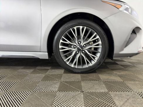 Certified 2024 Kia Forte GT-Line image 43