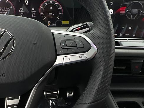 New 2026 Volkswagen Tiguan SE R-Line image 28