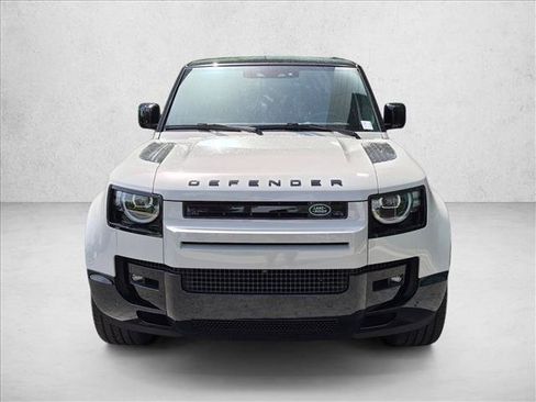 Certified 2026 Land Rover Defender 110 X-Dynamic SE AWD/4WD image 2