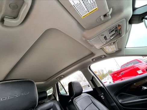 Used 2020 GMC Terrain Denali w/ Denali Premium Package image 13