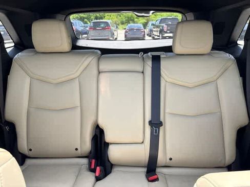Used 2017 Cadillac XT5 Premium Luxury FWD image 25