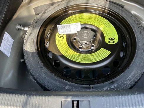 Used 2016 Audi A4 2.0T Premium image 32