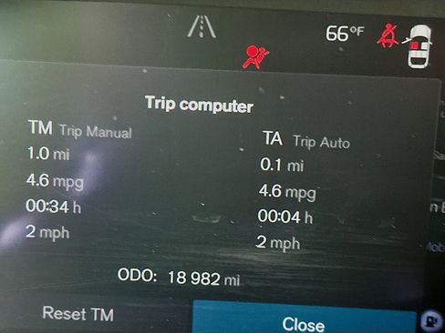 Used 2024 Volvo S60 B5 Core image 18