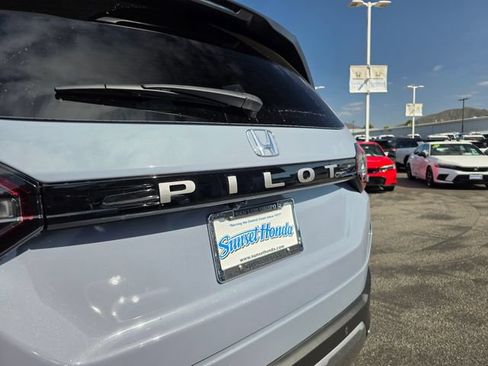New 2026 Honda Pilot EX-L image 11