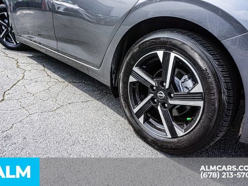 Used 2024 Nissan Sentra SV FWD image 16