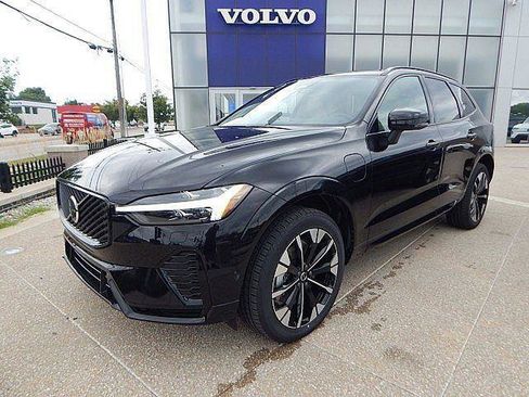 New 2026 Volvo XC60 T8 Plus w/ Protection Package Premier AWD/4WD image 3