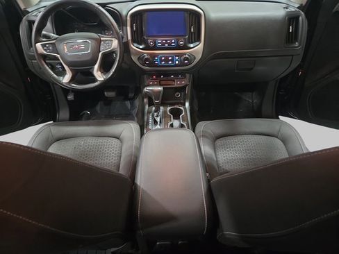 Used 2018 GMC Canyon SLE image 9