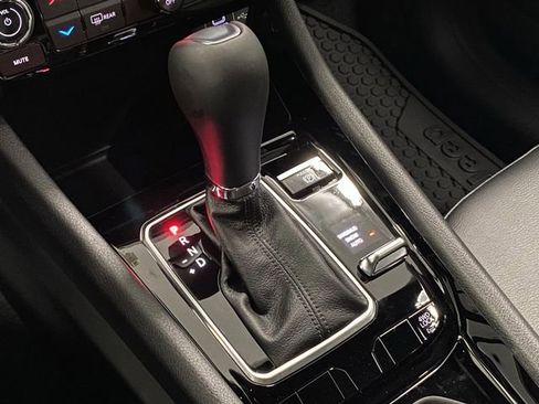 New 2025 Jeep Compass Latitude w/ Sun & Sound Group image 22