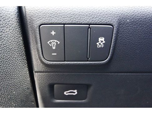 New 2026 Kia K5 LXS FWD image 17