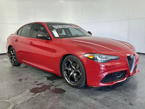Used 2019 Alfa Romeo Giulia Ti Sport w/ Quick Order Package 22U Sport image 3