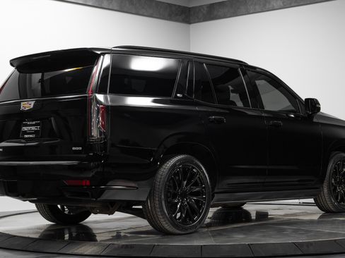 Used 2022 Cadillac Escalade Sport Platinum image 13