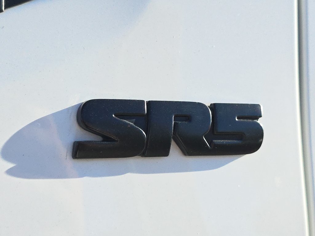 Used 2019 Toyota Tacoma SR5 RWD image 16