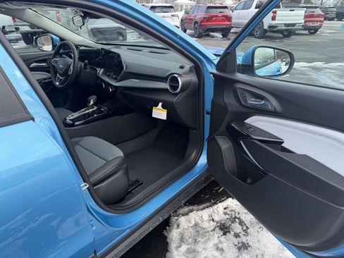 New 2026 Chevrolet Trax LT w/ Driver Confidence Package image 18