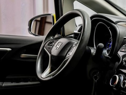 Used 2015 Honda Fit LX image 19