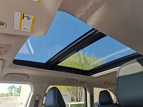 New 2026 INFINITI QX80 Luxe w/ Cargo Package RWD image 10