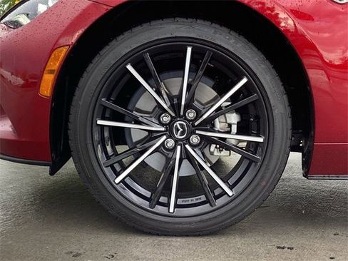 Used 2025 MAZDA MX-5 Miata RF Grand Touring w/ Weather Package image 9