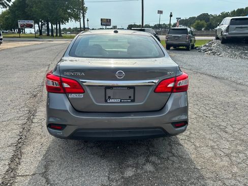 Used 2017 Nissan Sentra SV FWD image 4
