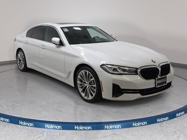 Certified 2023 BMW 530i xDrive w/ Premium Package AWD/4WD image 3