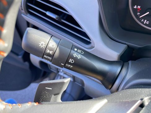 Used 2025 Subaru Crosstrek 2.5i Limited w/ Crosstrek Mirror Package AWD/4WD image 18