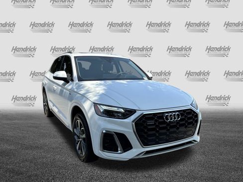 Used 2023 Audi Q5 2.0T Premium Plus w/ Premium Plus Package AWD/4WD image 2