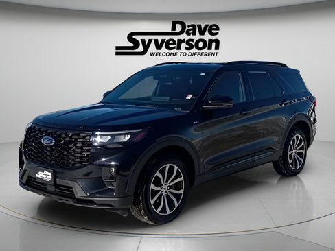 Used 2025 Ford Explorer ST-Line AWD/4WD image 1