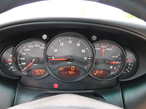 Used 2000 Porsche 911 Cabriolet image 24
